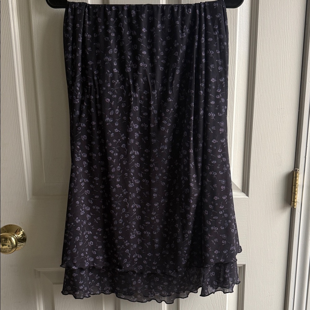 Elegant Black Floral Skirt